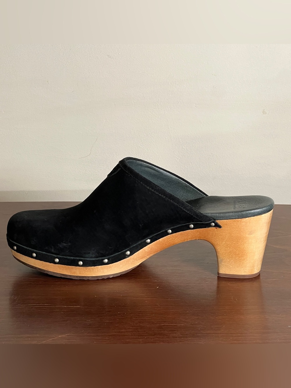 Ugg Abbie Clog - Wooden Sole, Leather Suede Upper, Shearling Lined - US 12 - Picture 11 of 14
